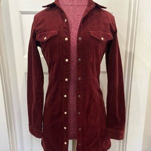 H&M Corduroy Overcoat. Burgundy. Size M